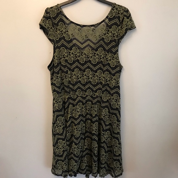 Joe BoxerDress - Picture 4 of 8